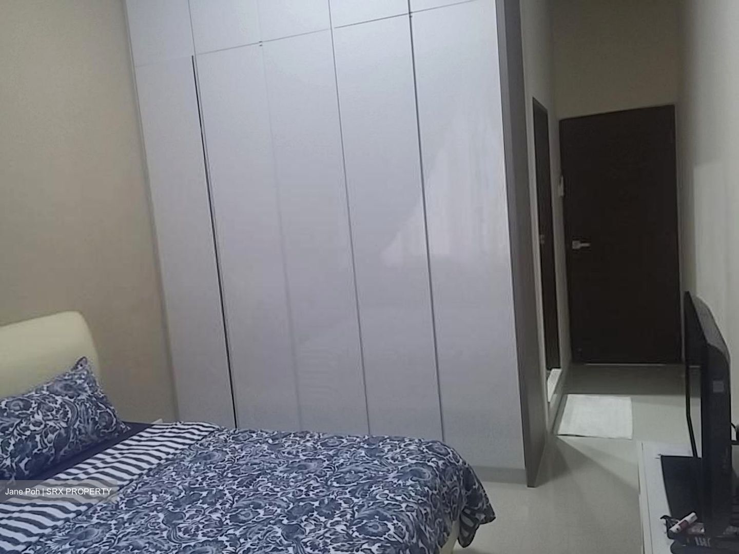 Lakepoint Condominium (D22), Condominium #564968191